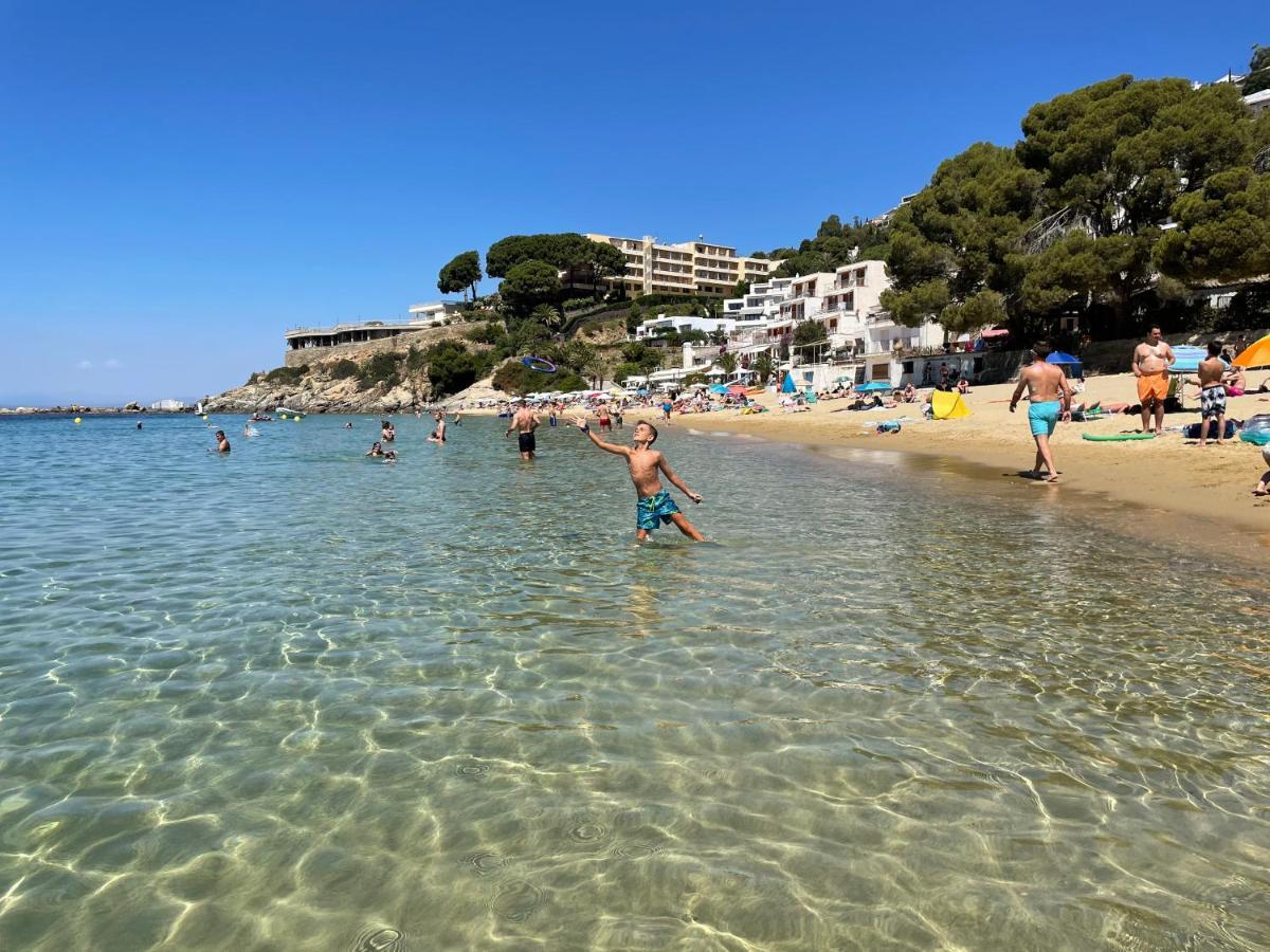 Santa Beach Roses Buitenkant foto